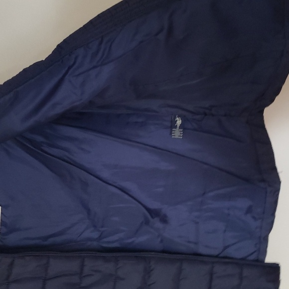 U.S. Polo Assn puffer vest in navy blue, women's size medium. - Picture 8 of 11